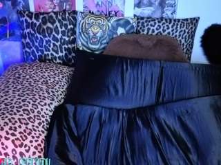 Live webcam model sofianiix on Soda Cams