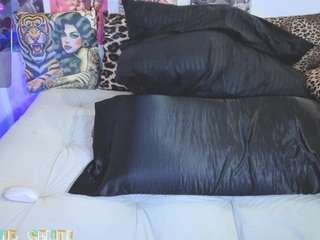 Live webcam model sofianiix on Soda Cams