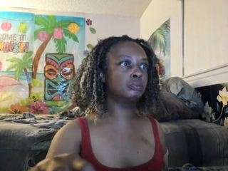 vixenfyre live cam profile