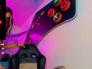 saray-hornyy's live room