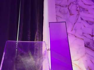 icyicyglow live cam preview