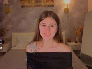ilze-ozolina1 Live Webcam on CamSoda