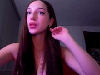 Evelyn live cam preview