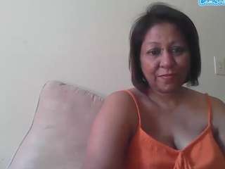 SexyIndianMilf69 live cam preview