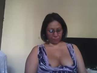 SexyIndianMilf69 live cam preview