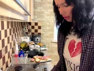 Paige live cam preview