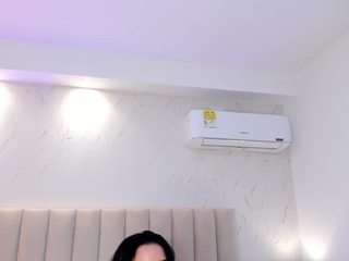 ViolettaRousee live cam preview