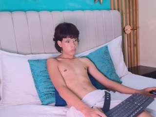 Daian-Catt live cam preview