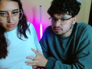HotlatinocoupleX live cam preview