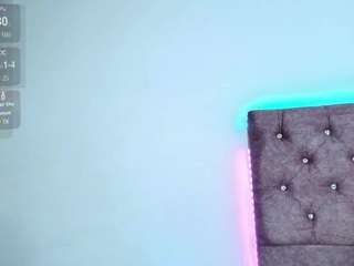rousemilf4u1's live room