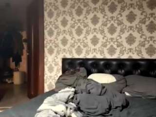 DorieMigneault live cam on CamSoda