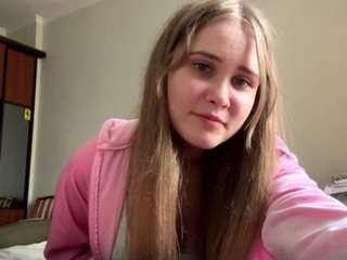 farrahyeatts's live room