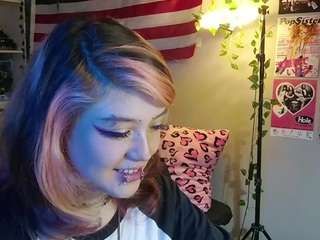MicahOguinn live cam preview