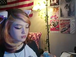 MicahOguinn live cam preview