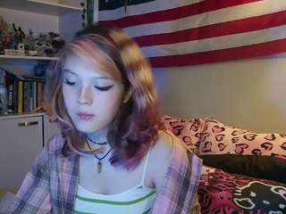 MicahOguinn live cam preview
