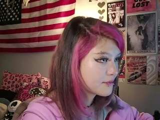 MicahOguinn live cam preview