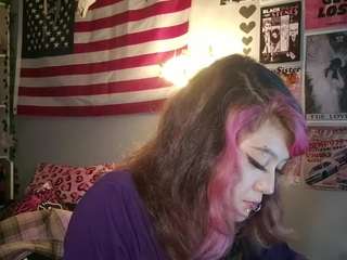 MicahOguinn live cam preview
