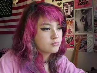 MicahOguinn live cam preview