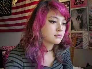 MicahOguinn live cam preview