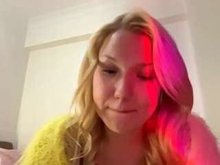 LienGuillereault live cam preview