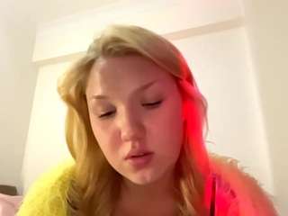 LienGuillereault live cam preview