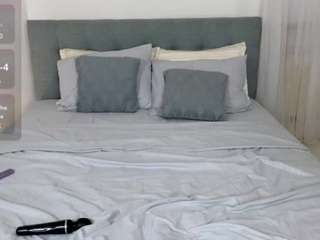 Renesmie live cam preview
