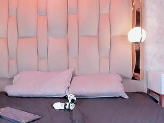 emma-blake live cam preview