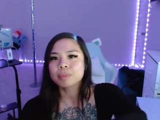 dolllface's live room