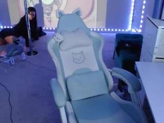 Dolllface live webcam show