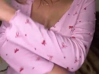 tamafrancoise Live Webcam on CamSoda