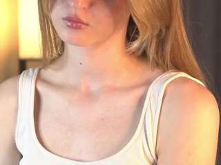 MariHamacher live cam preview