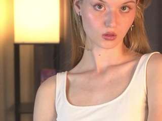 MariHamacher live cam preview