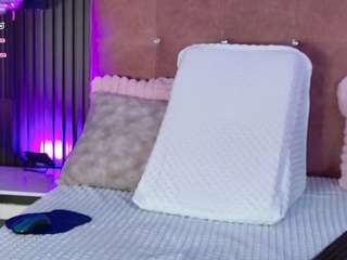 Mari-Luna live cam preview
