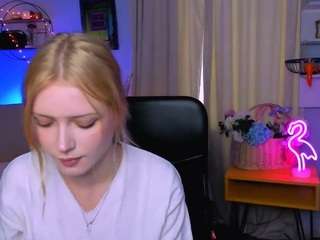 adelina-lay