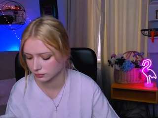 adelina-lay