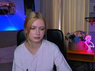 adelina-lay