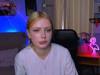 adelina-lay