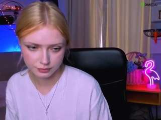 adelina-lay