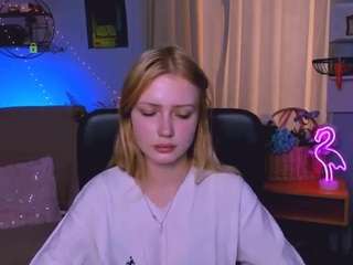 adelina-lay