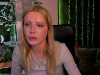 adelina-lay