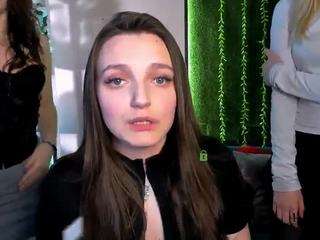 adelina-lay