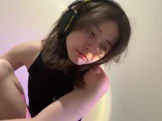 LinneaKjos live cam preview