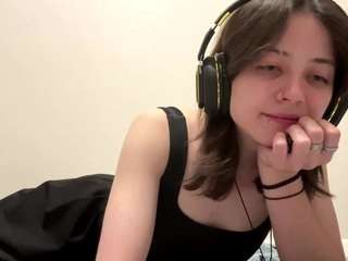 LinneaKjos live cam preview