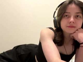 LinneaKjos live cam preview