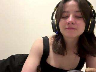 LinneaKjos live cam preview