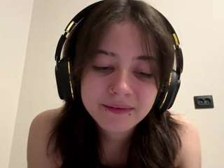 LinneaKjos live cam preview