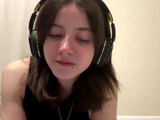 LinneaKjos live cam preview