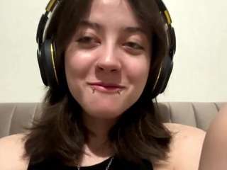 LinneaKjos live cam preview