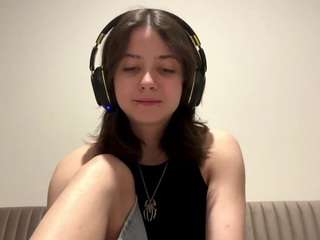 LinneaKjos live cam preview
