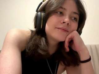 LinneaKjos live cam preview